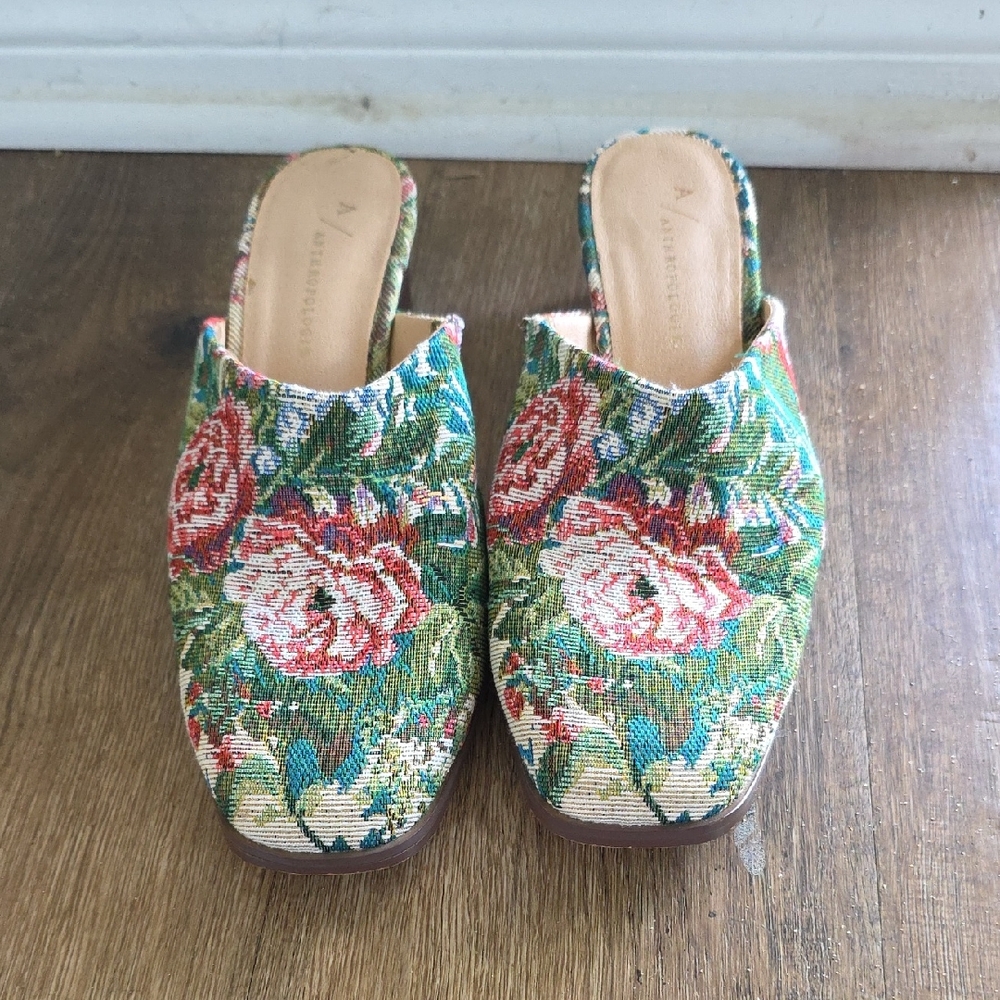 Anthropologie Gwendolyn Heeled Mules- Size 7 1/2